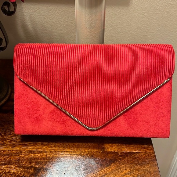 Evening Clutch / Purse in Red - Picture 12 of 13